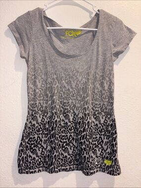 Vintage Fox Racing Women’s Scoop Neck Ombre Leopard Print Graphic Tee T-shirt
